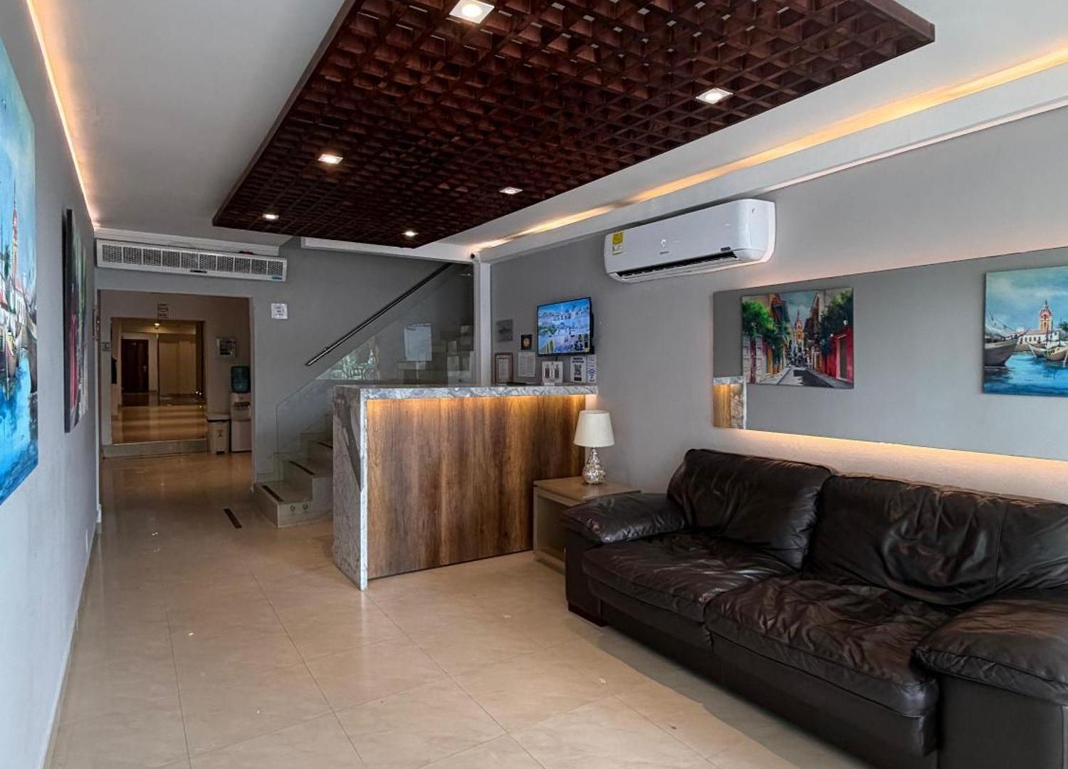 Hotel Amoek 3*