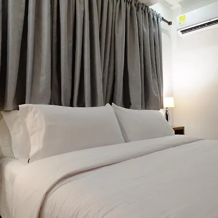 Hotel Amoek 3*