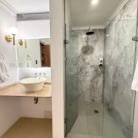Amoek Hotel 3*