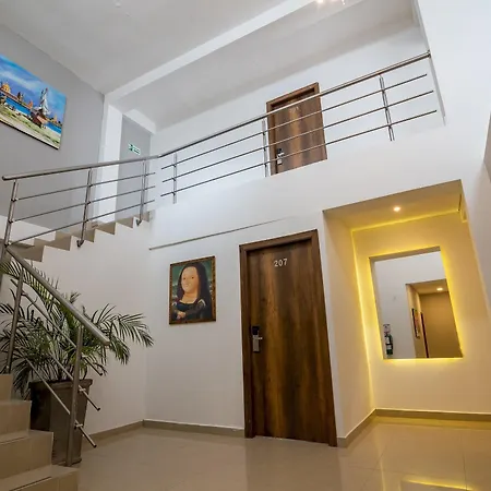 Hotel Amoek 3*